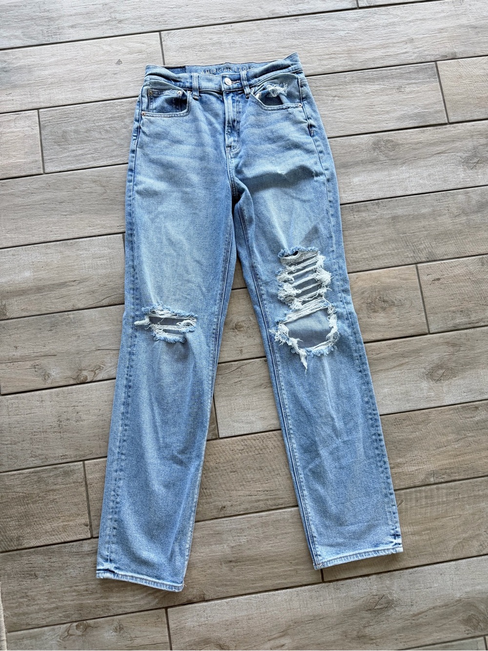 American Eagle Outfitters Light Blue Distressed Straight Leg Jeans